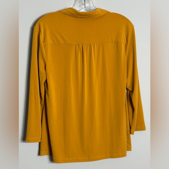 Carmen Marc Valvo Mustard Blouse Size Medium - Picture 4 of 8